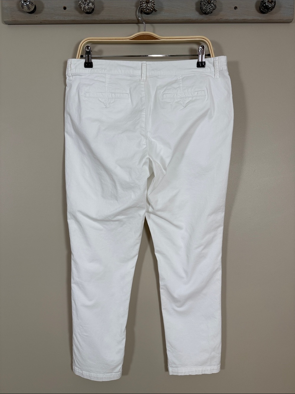 GAP White Skinny Boyfriend Chinos - Picture 3 of 5